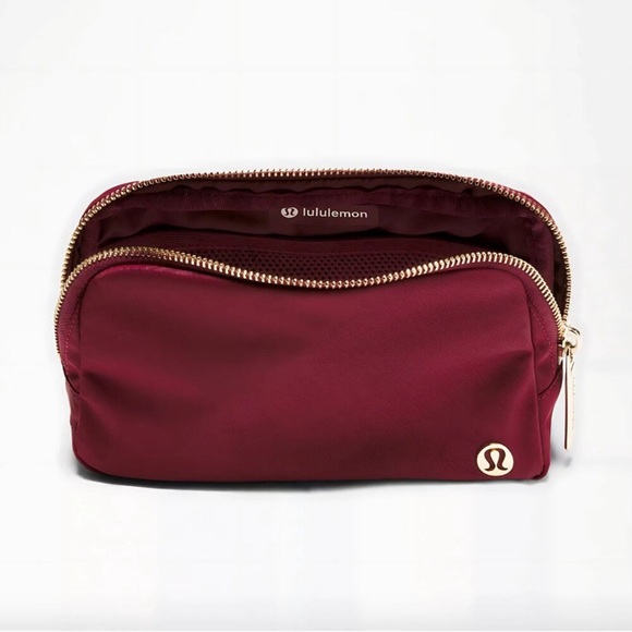 NEW Lululemon Everywhere Crossbody Belt Bag 1L Wordmark - Deep Burgundy and Gold - Picture 5 of 5